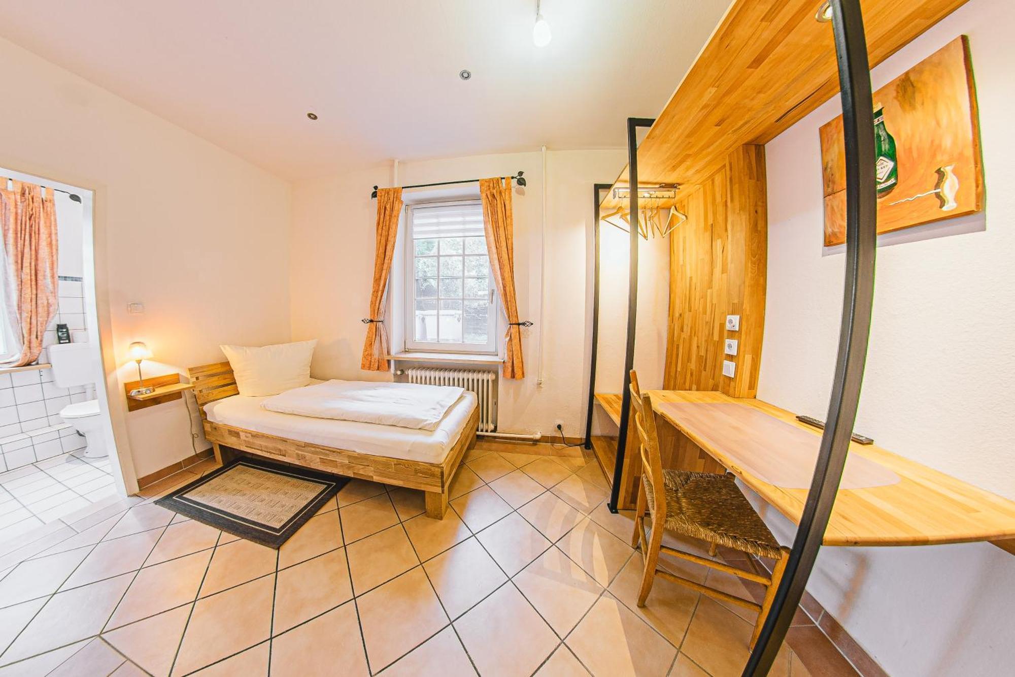 Zum Eichenfrieden Otel Rade  Oda fotoğraf